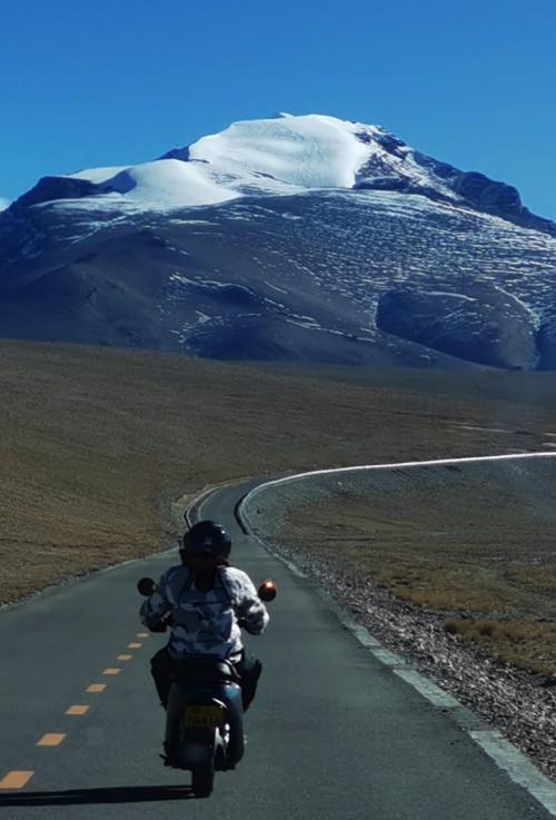 11天2200公里，骑着九号电动车挑战西藏无人区的他创造巅峰骑迹！