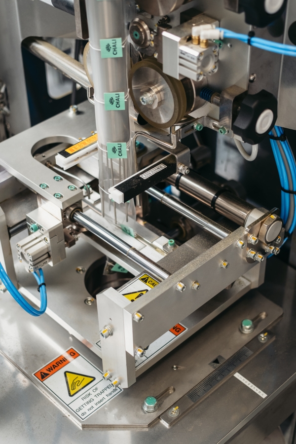 CHALI茶里黑标绿茶上市，携地道风物共探春茶净美之道