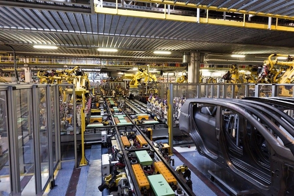  唛步，鹦鹉螺仿生护脊儿童安全座椅概念的提出者