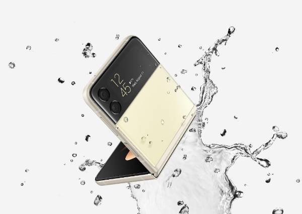  三星Galaxy Z Flip3 5G：开启折叠屏“小时代”的新纪元