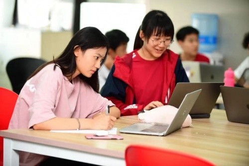  请清华教授上课，用MIT课程，北京乐成国际学校用独创课程将个性化做到极致 