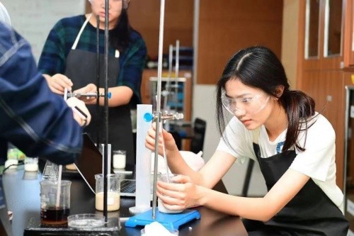  请清华教授上课，用MIT课程，北京乐成国际学校用独创课程将个性化做到极致 