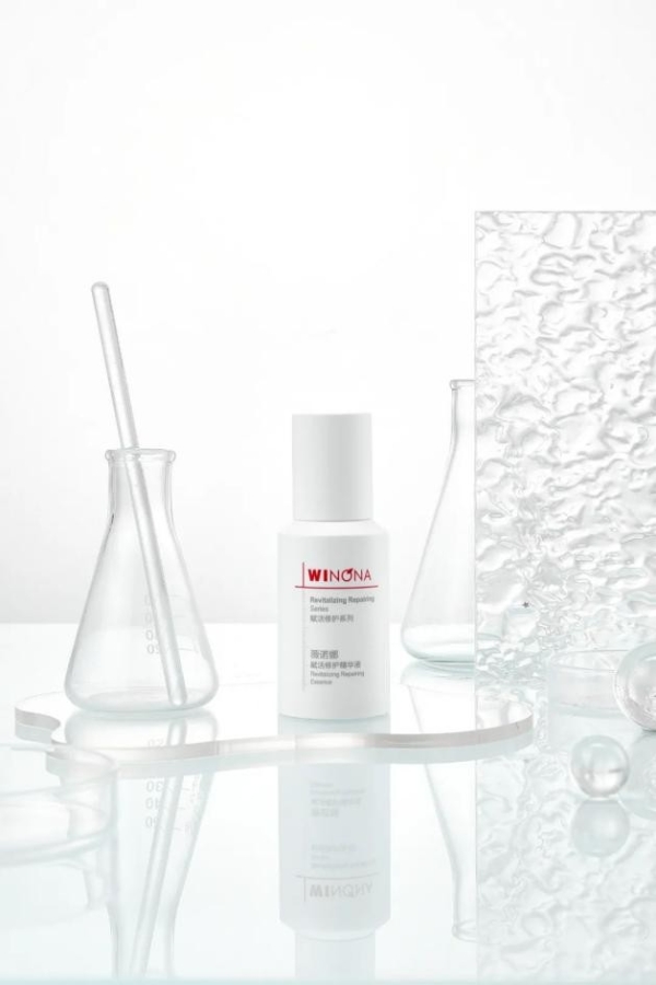  薇诺娜携手天猫小黑盒，开创敏感肌抗老新突破