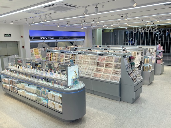  AKF&三福碰撞时尚新火花，快来线下打卡吧！