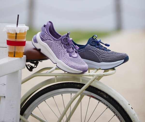 夏天穿鞋怕闷脚？足力健薄荷冰爽鞋带来全新凉爽舒适体验