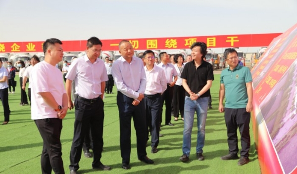  睿宸纺织参加新疆第一师阿拉尔市二季度重大项目 集中开工仪式