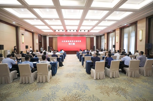  山东赫峰集团与华润水泥控股有限公司签署股权合作协议 