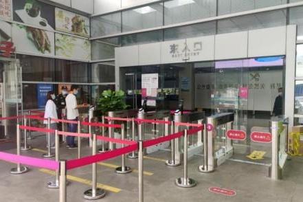 保障旅客健康安全、平稳有序出行，深圳机场物流大厦部署亚略特电子哨兵P80