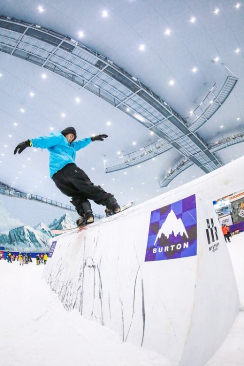 单板滑雪领导品牌BURTON秘雪系列赛成都站圆满收官 乐在无界，尽管热爱
