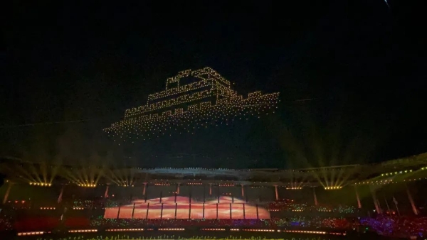 荣光闪耀，精彩省运︱大漠大千架无人机升空为陕西省运会开幕式喝彩