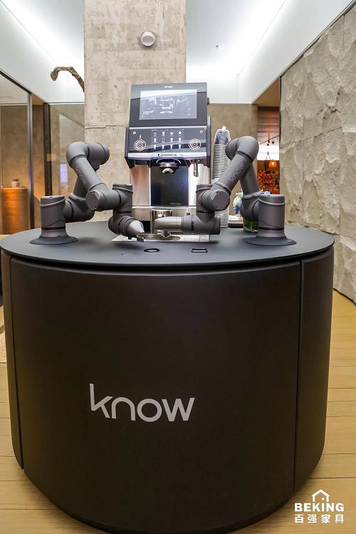 百强家具EU home欧罗汇以黑科技咖啡机器人演绎极致咖啡艺术
