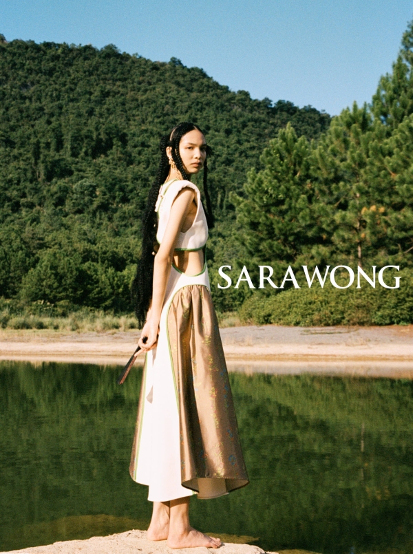 SARAWONG S/S 2023《山茶霁雪》 于米兰时装周 交融东西之韵