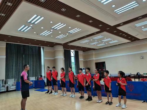   The National Sports School Federation Youth Table Tennis Sports Skill Level The awarding ceremony of the test center unit of Dongguan Red and Black Table Tennis Club was a complete success