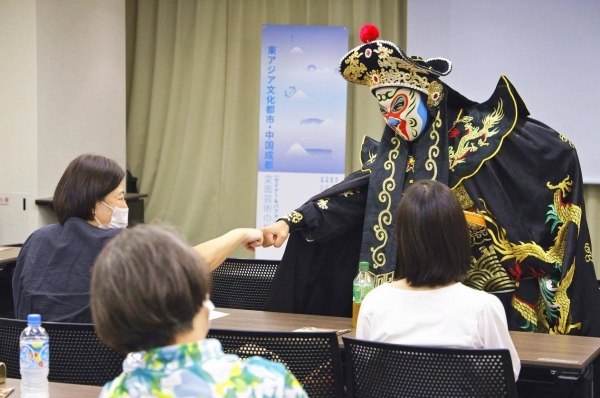 “东亚文化之都-雪山下的公园城市”成都文旅影像展圆满收官