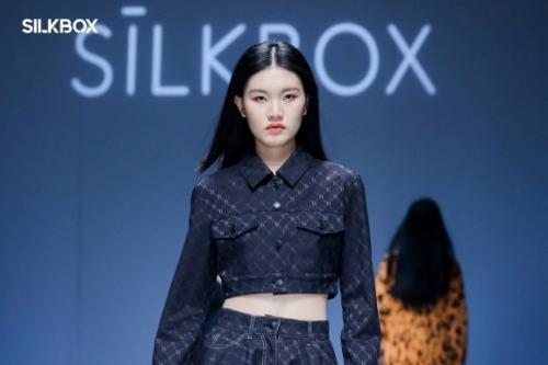 聚焦“当代”：寻求创意与市场之间的平衡点 ———Silk box携手李文耀登陆中国国际时装周 