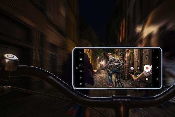 三星Galaxy A53 5G加持专业影像 为你记录这份“秋意渐浓”
