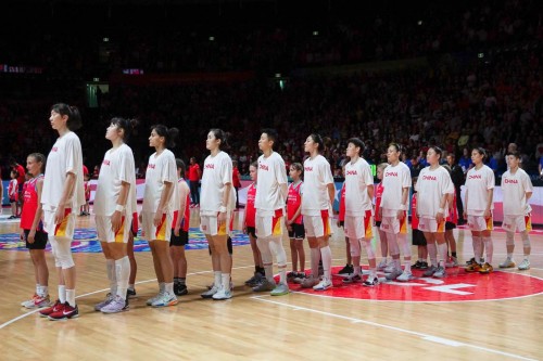 武汉盛帆集团携指航体育发展基金捐赠300万支持中国女篮梯队建设