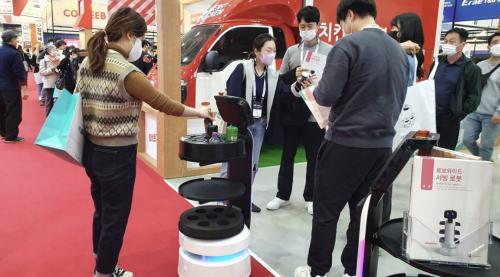 展现品牌强劲实力，九号机器人携手Robo-Wide亮相首尔IFS国际特许经营展