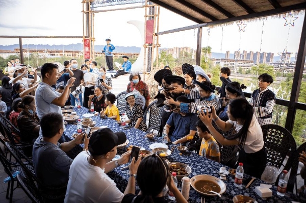 国潮点亮市民新生活 民俗赋能文旅新经济 