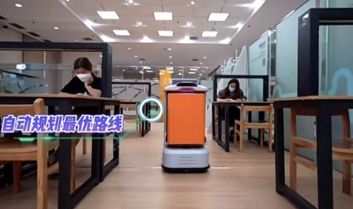 打卡上海首个智慧图书馆，九号机器人让知识“流动”起来