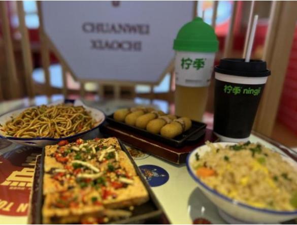 7天，上亿曝光，这份茶饮界美食【绿皮书】靠破圈“出圈”