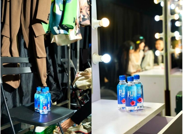 Liu Yiyun dressed in Givenchy SS23 show with fashion items FIJI Water Feiquan, appeared in Paris Fashion Week!