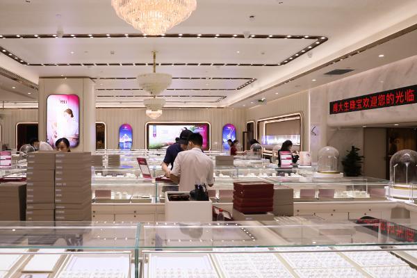 珠宝行业高质量发展成重点，周大生如何成为国内珠宝领先品牌？