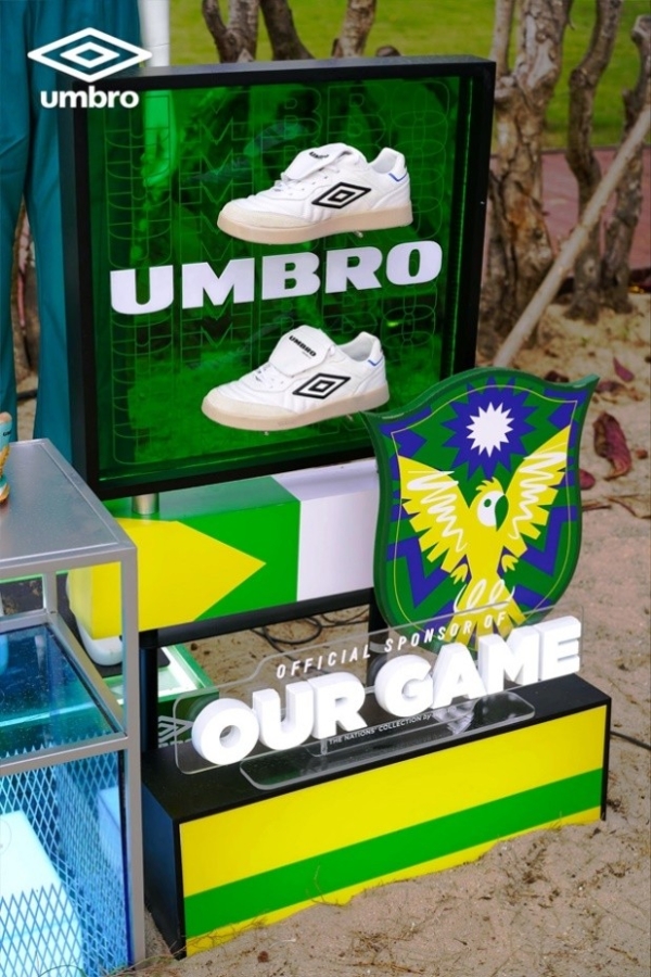 登上至高舞台！umbro茵宝携手青岛啤酒开出畅爽球