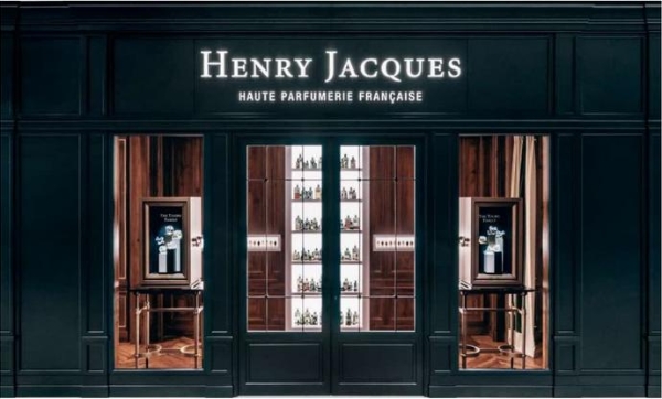 Henry Jacques（亨利•雅克）与网坛传奇拉斐尔•纳达尔及夫人梅里•佩雷洛携手合作