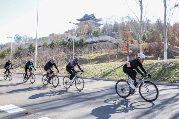 首站中国公路自行车公开赛在京成功举办   “智”推世园体旅新发展