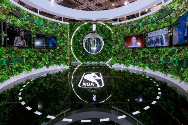 NBA携绿色环保主题亮相进博会 展现不一样的篮球风采