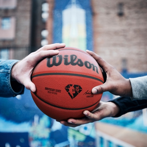 Wilson威尔胜捐赠800万元篮球物资助力乡村振兴