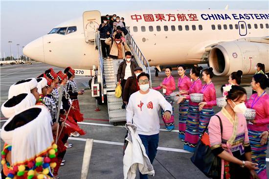  东航2023春节长假服务旅客出行超178.7万人次