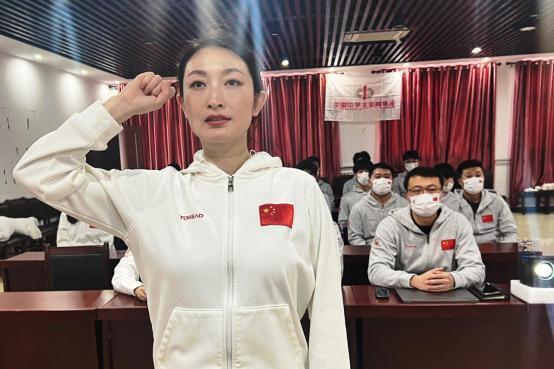探路者助力中国代表团征战世界中学生冬季运动会