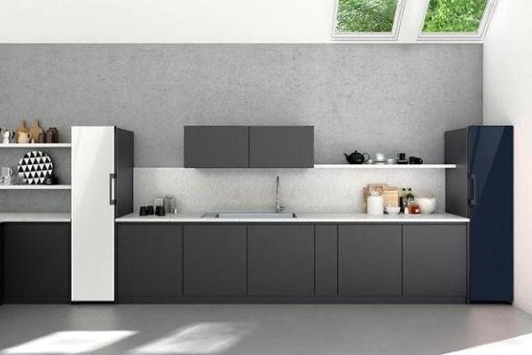 打破模式化家居风格 三星BESPOKE缤色铂格冰箱让厨房体验更新鲜