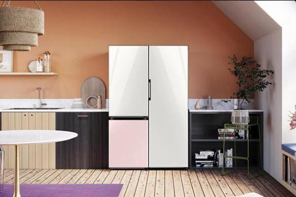 打破模式化家居风格 三星BESPOKE缤色铂格冰箱让厨房体验更新鲜