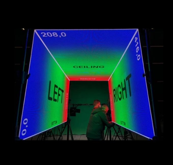 杨紫琼《瞬息全宇宙》横扫奥斯卡，洲明ROE虚拟拍摄技术精彩助攻！