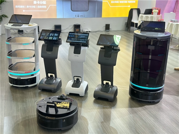 酒店机器人数智新应用 | 博歌携temi机器人亮相上海国际酒店博览会