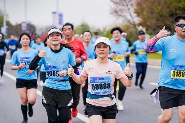 返“浦”归真，跑进山水！ 南京银行·2023南京浦口马拉松鸣枪开跑