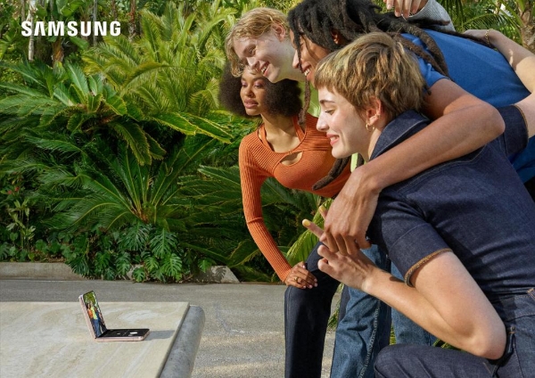 三星Galaxy Z Flip4：用出众的体验为五一假期带来更多精彩