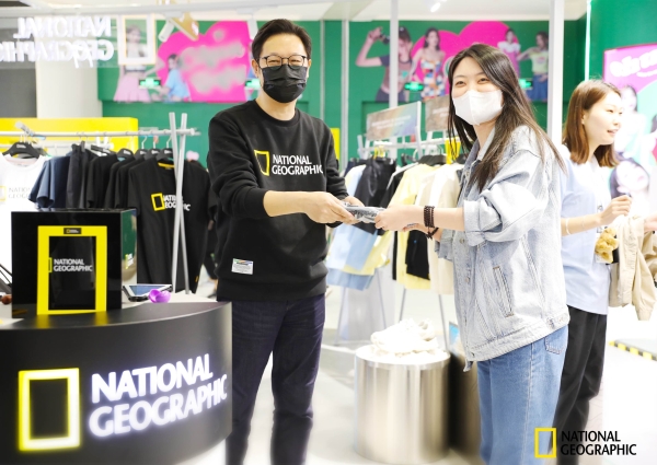  National Geographic国家地理服饰北京合生汇快闪店正式开幕 以多元体验打造轻户外生活方式