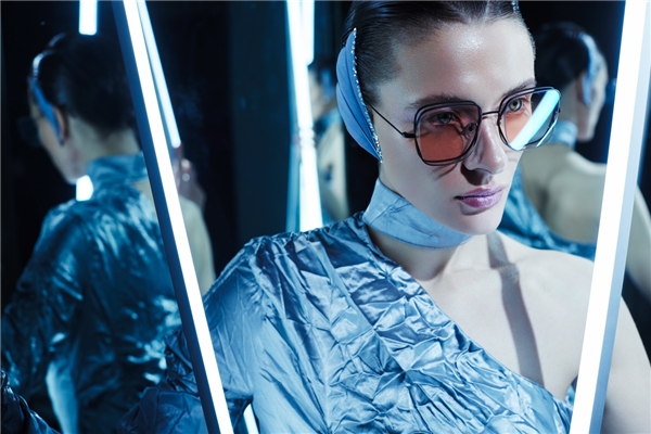 23AW上海时装周，国潮迅猛来袭，JAWEL MAO品牌用个性定义潮流墨镜