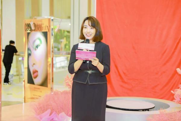 “春日奇境 ”COSMO BEAUTY BIBLE Pop-Up展览在海南万宁王府井国际免税港惊喜亮相