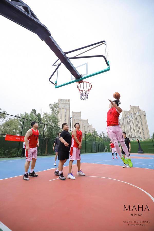 缦合·北京篮球联盟正式启幕 与业主共建自然健康运动交流平台