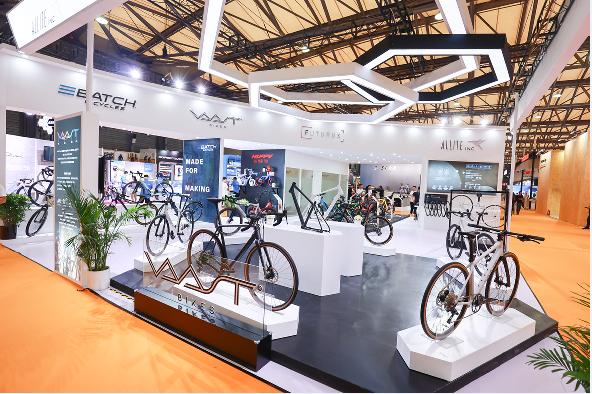  2023中国自行车展惊现1050g次世代金属车架