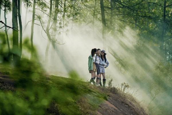 蕉下《简单爱》：长期主义的本质，是让「生意品牌化」