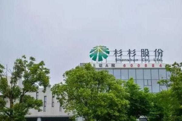  IT面板将成新增长点，杉杉股份薄型化IT再下一城