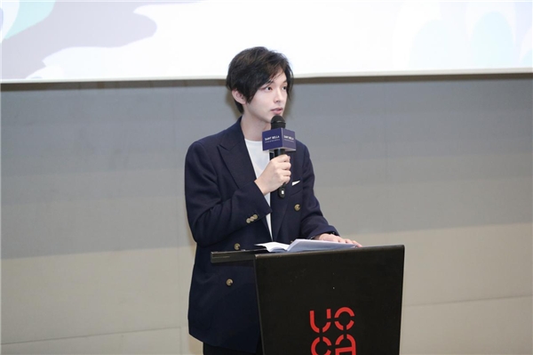  圣贝拉联名UCCA 创新发布儿童节限定「新生儿腋下游泳圈」