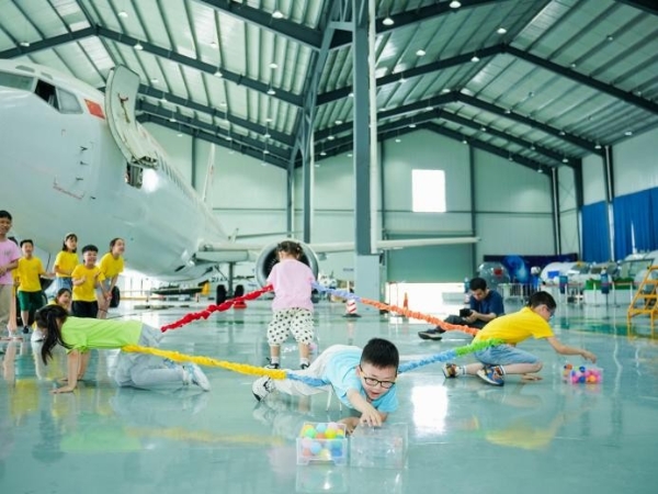  乘风逐梦！《童星飞扬》走进航空小镇探秘蓝天