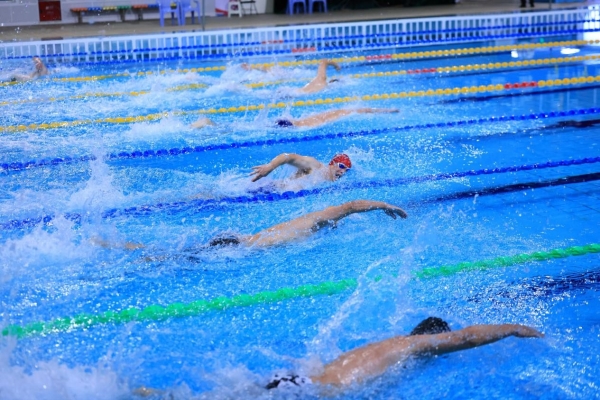 四川省第三届职工游泳比赛在广元成功举办